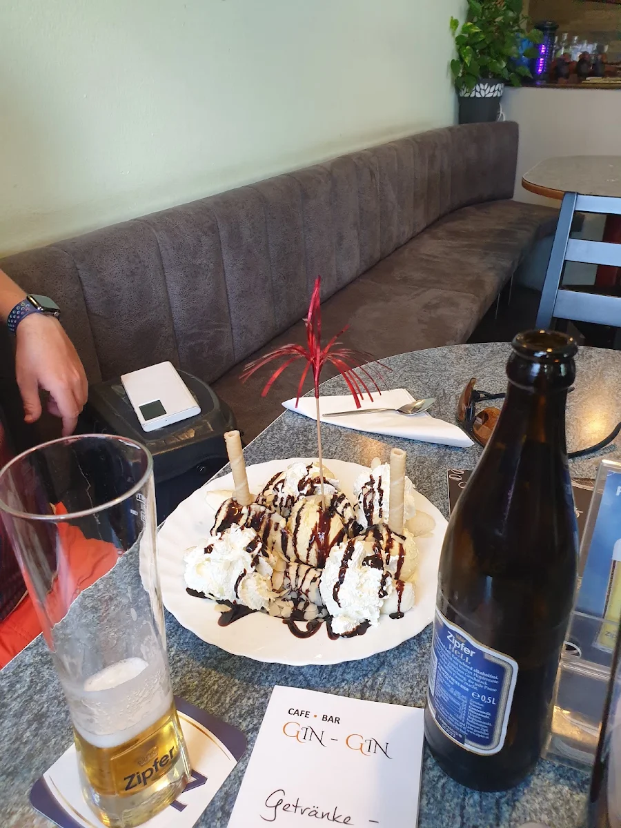 Essen und Trinken photo 3