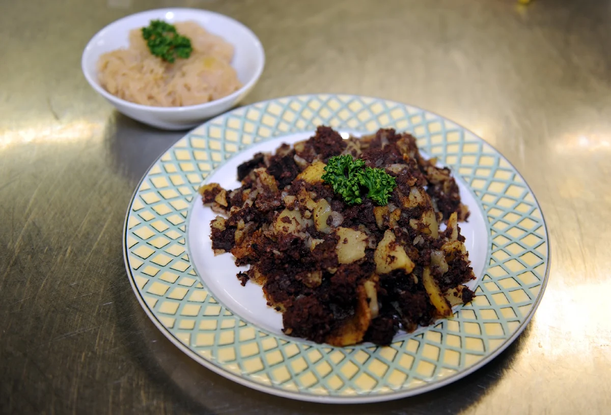 Essen und Trinken, Gasthof Brennerei Hotel Hocheck