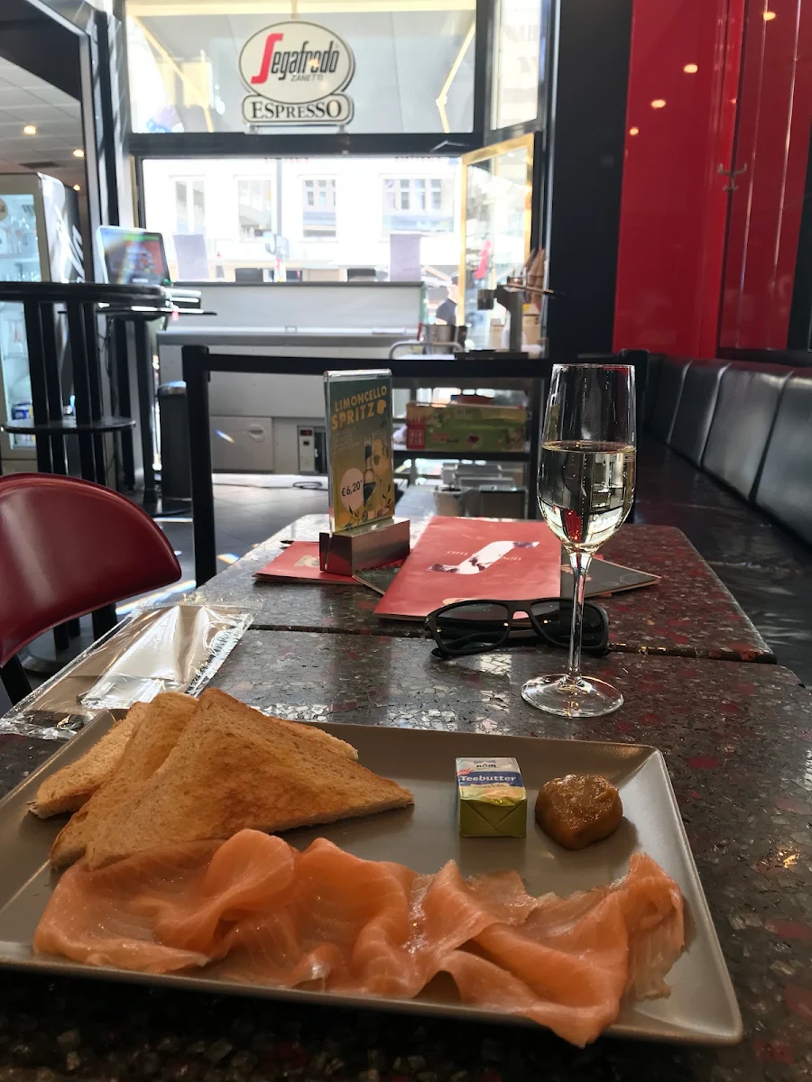 Essen und Trinken photo 4