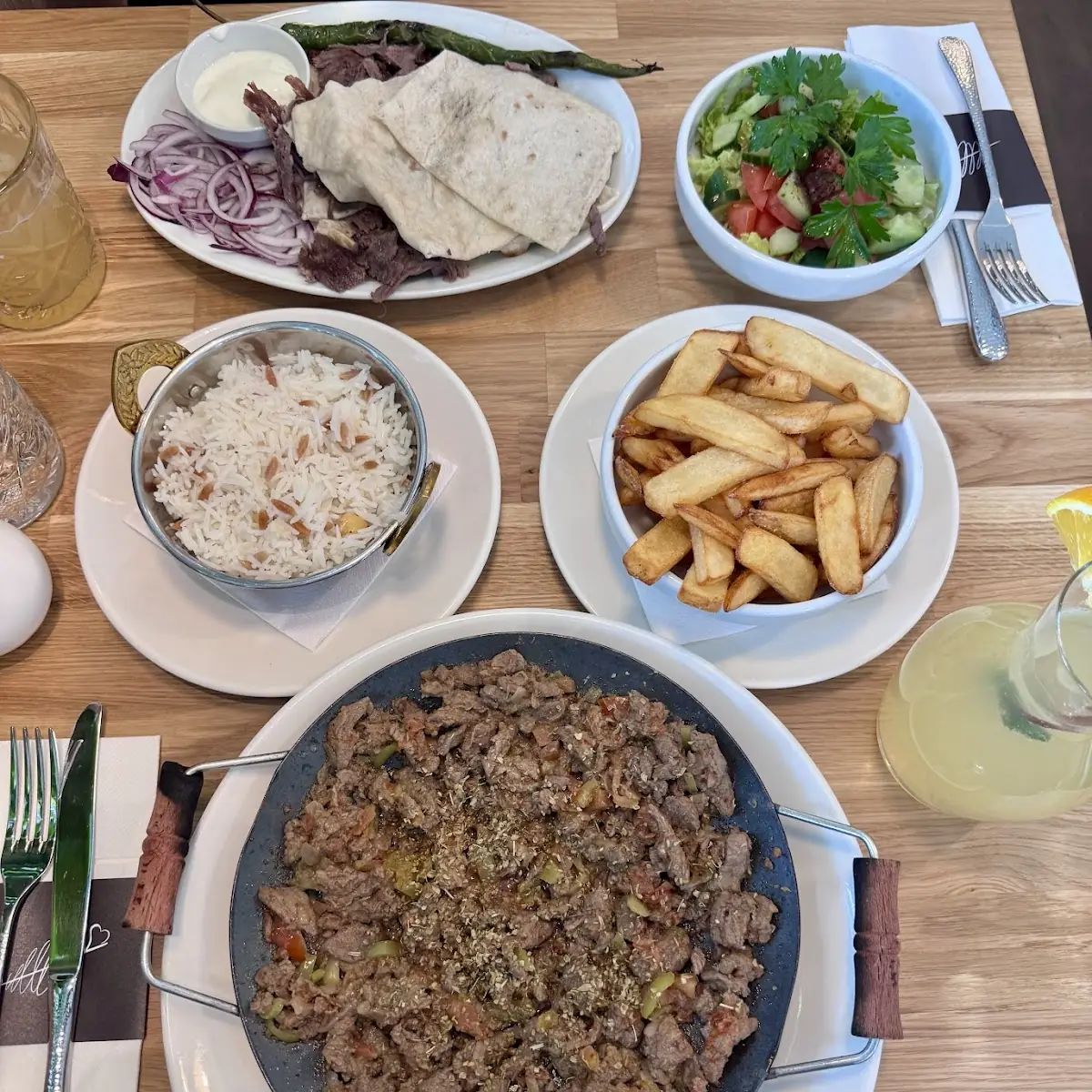 Essen und Trinken photo 3