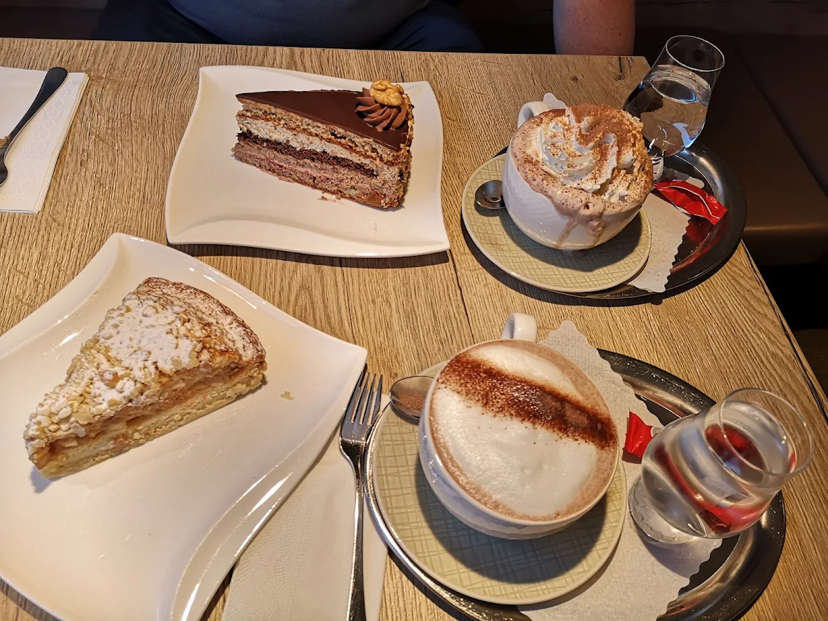 Essen und Trinken photo 2