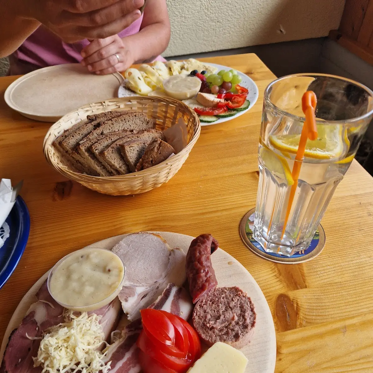 Essen und Trinken photo 1