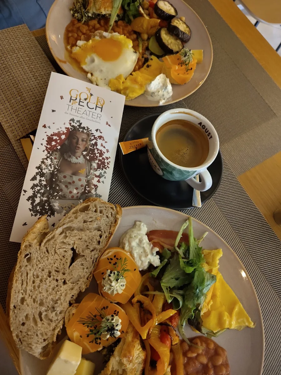 Essen und Trinken photo 2