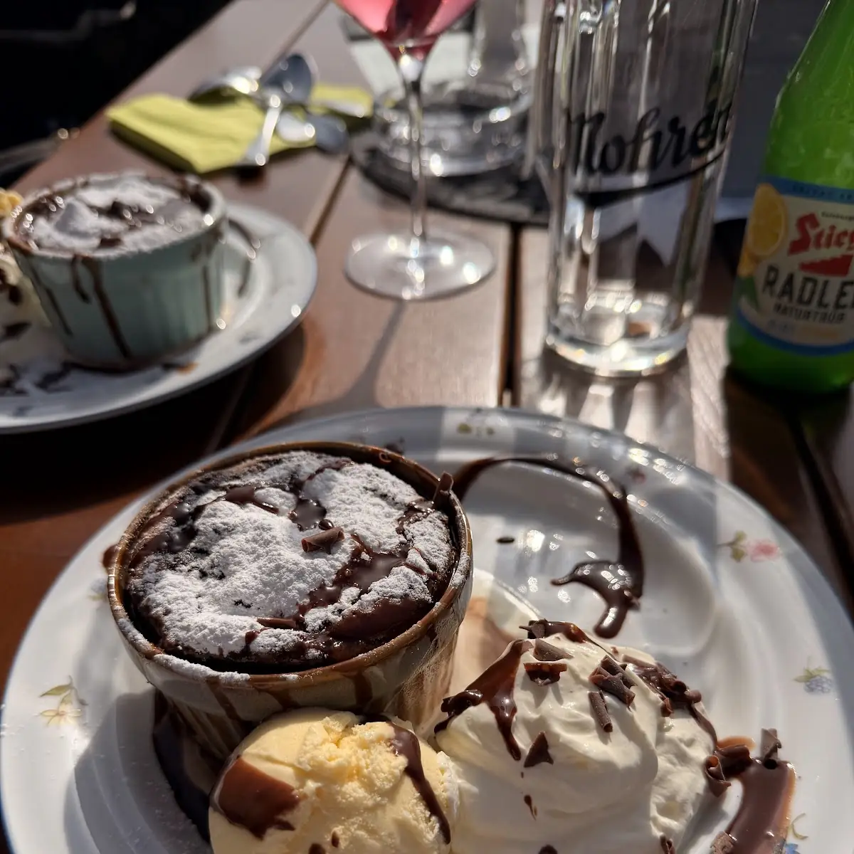 Essen und Trinken photo 3