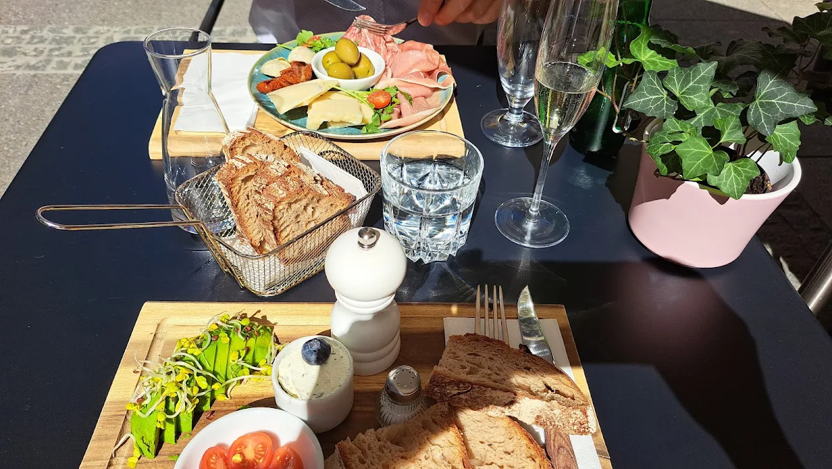 Essen und Trinken photo 2