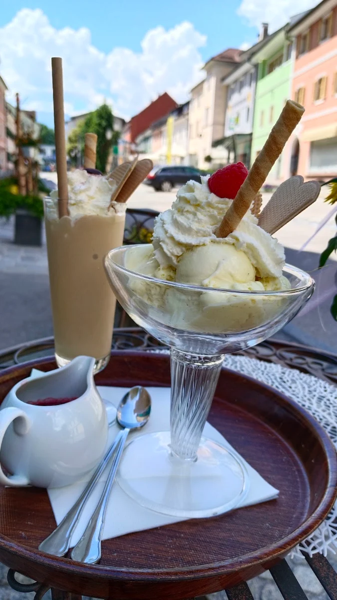 Essen und Trinken photo 1