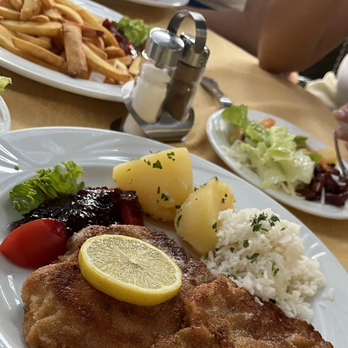 Essen und Trinken photo 3