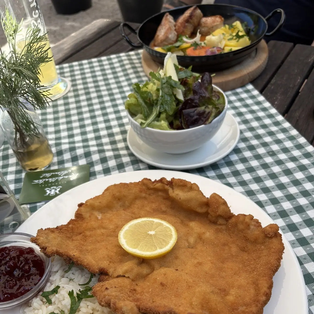 Essen und Trinken photo 3