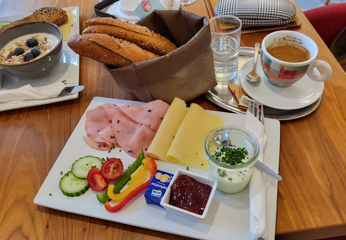 Essen und Trinken photo 3