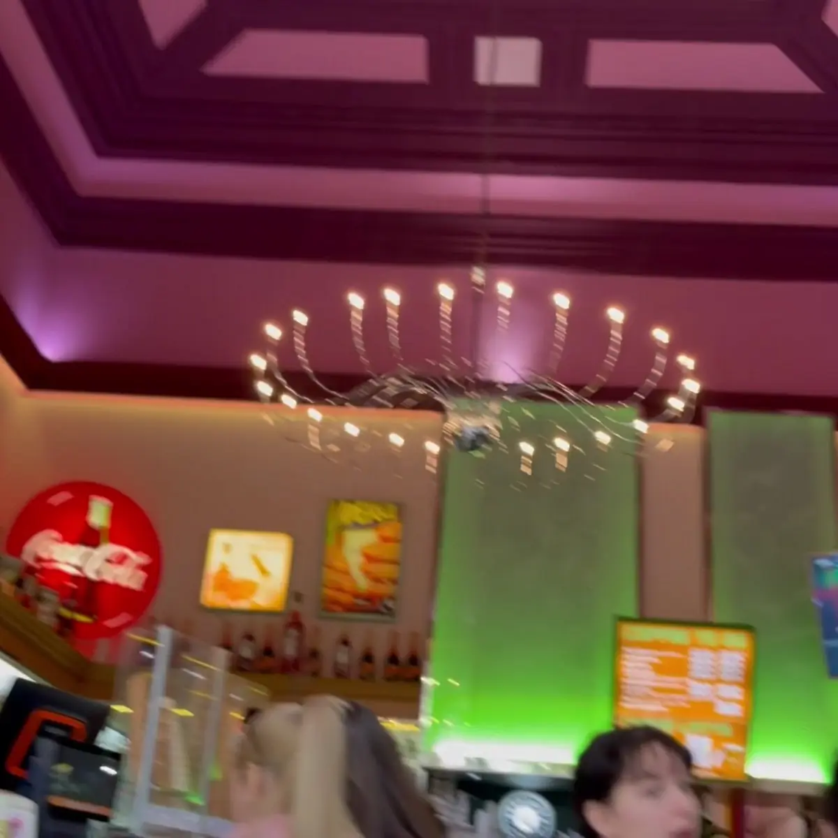 Atmosphäre, Eissalon Caffè Perrella