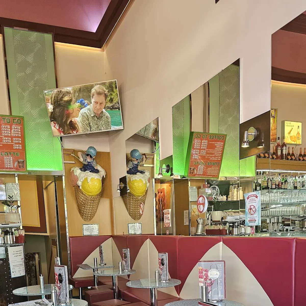 Atmosphäre, Eissalon Caffè Perrella