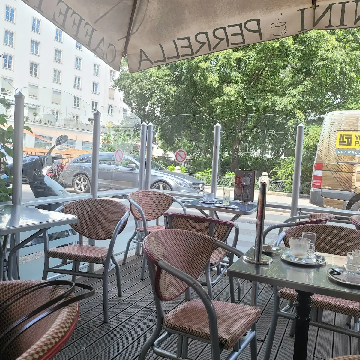 Atmosphäre, Eissalon Caffè Perrella