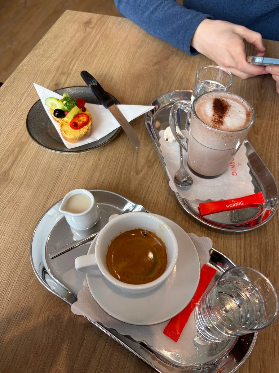 Essen und Trinken photo 2