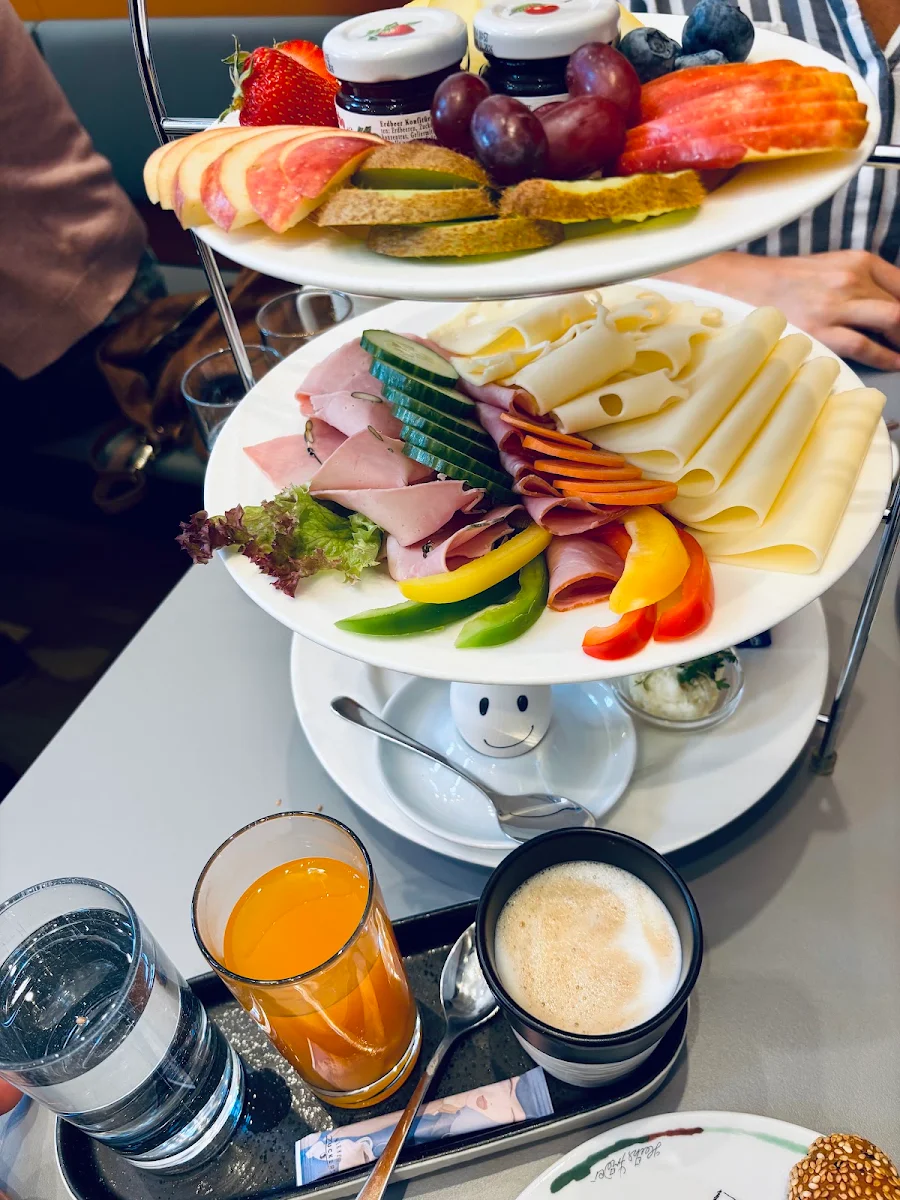 Essen und Trinken photo 2