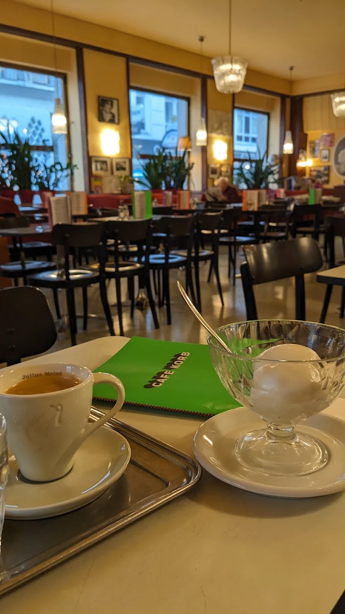 Essen und Trinken photo 1