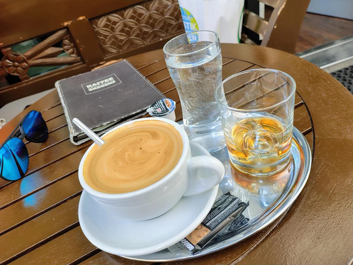 Essen und Trinken photo 1