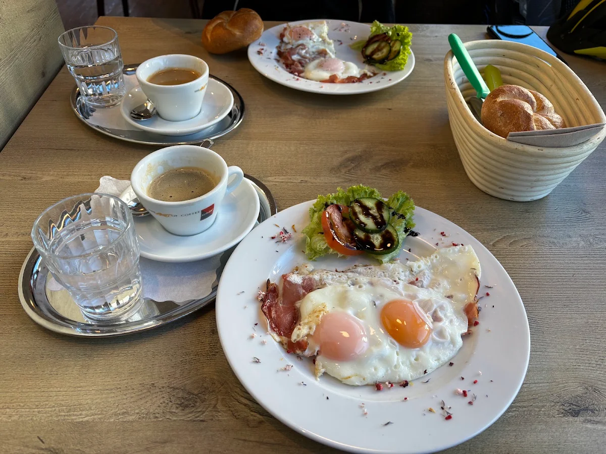 Essen und Trinken photo 6