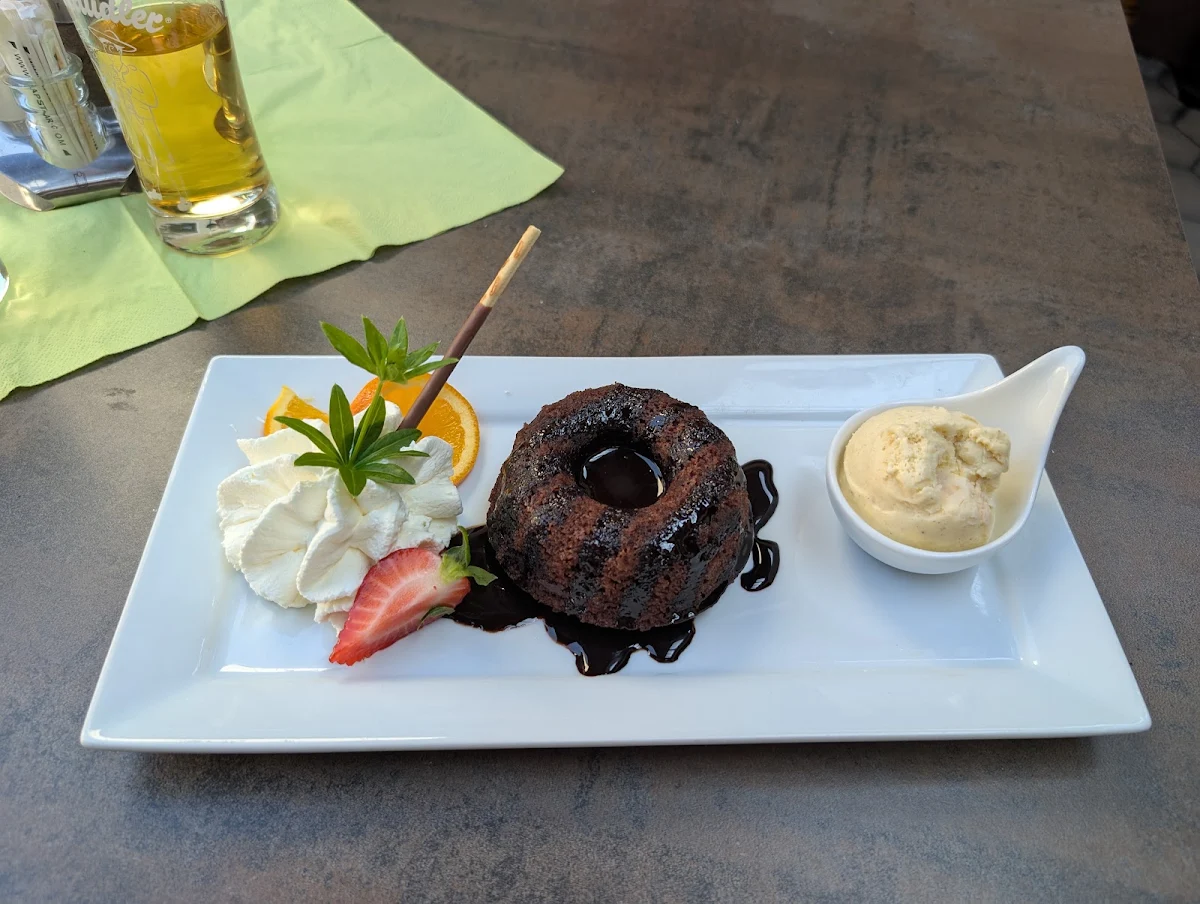 Essen und Trinken photo 2