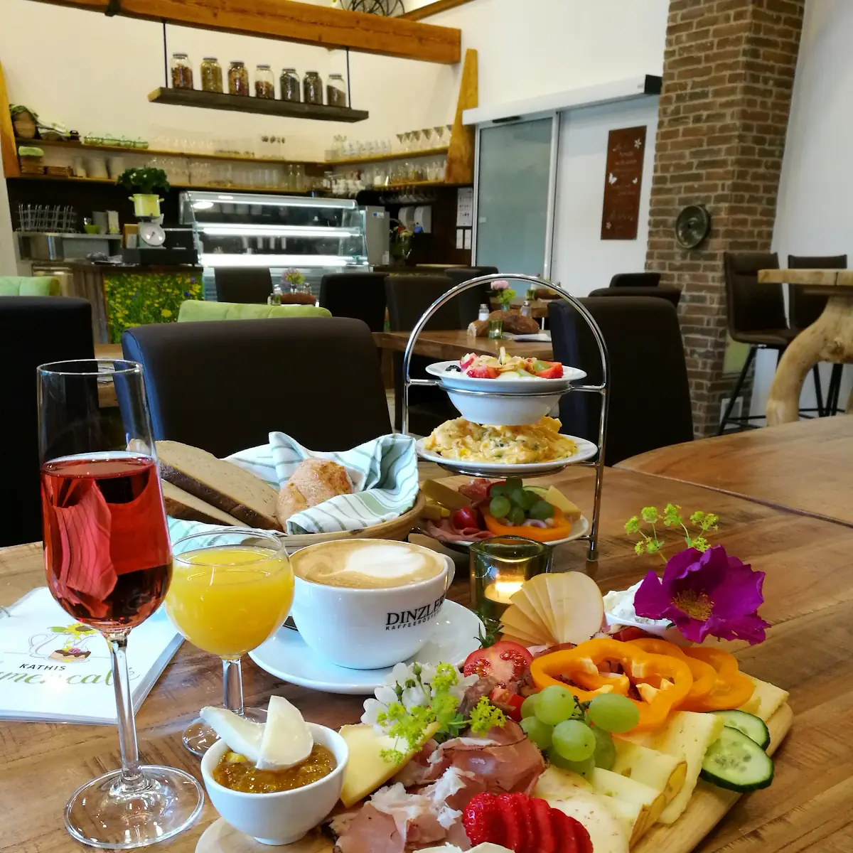 Essen und Trinken photo 1