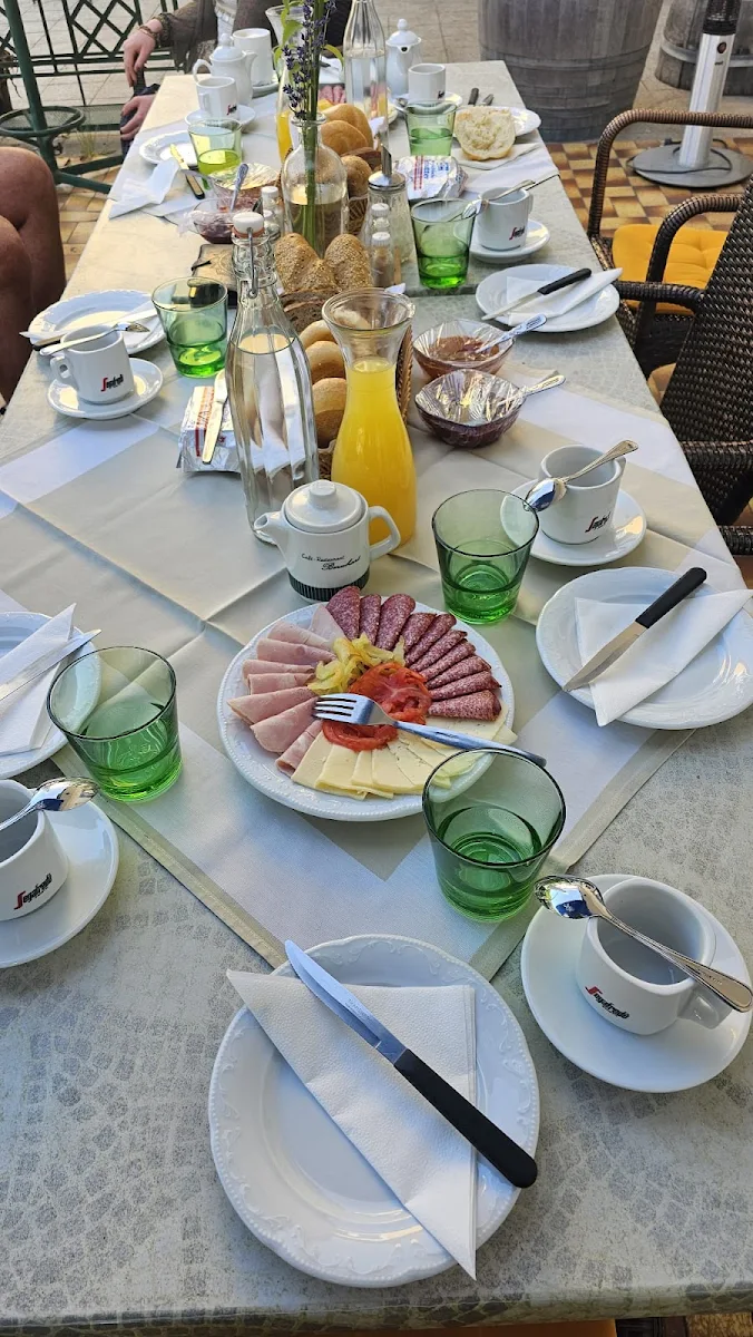 Essen und Trinken photo 3