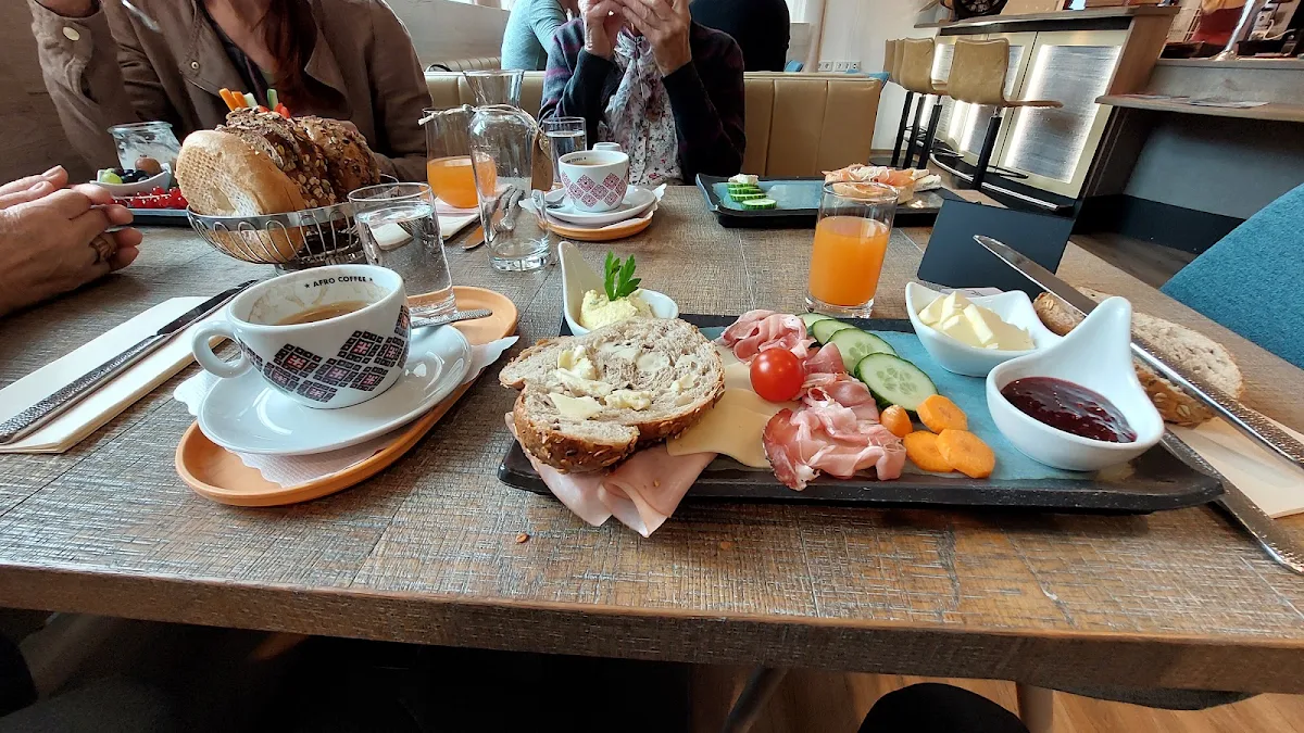 Essen und Trinken photo 2