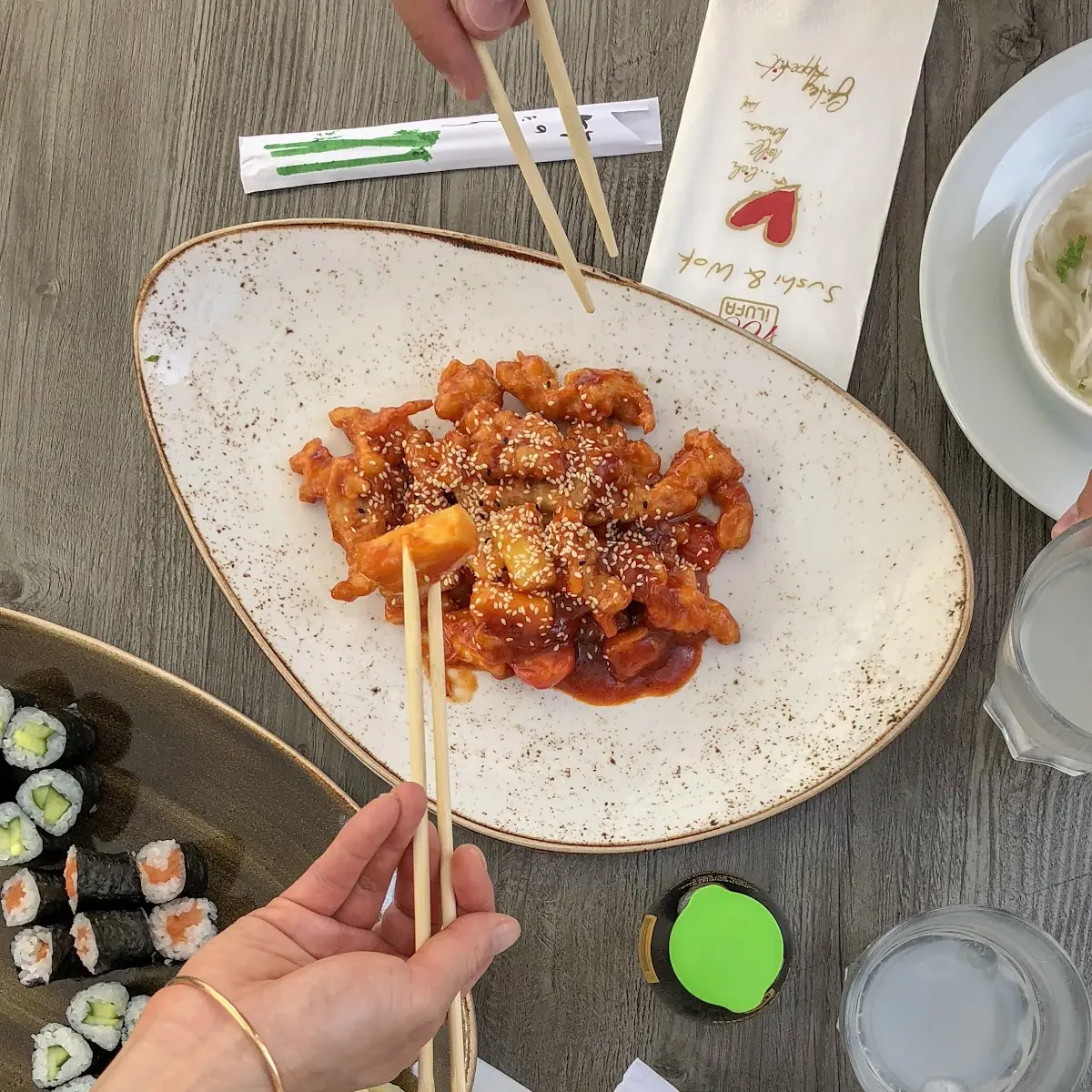Essen und Trinken, NOVOILUFA Sushi & Wok