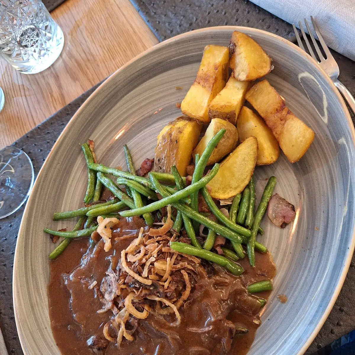 Essen und Trinken, Hotel und Wirt Wallner