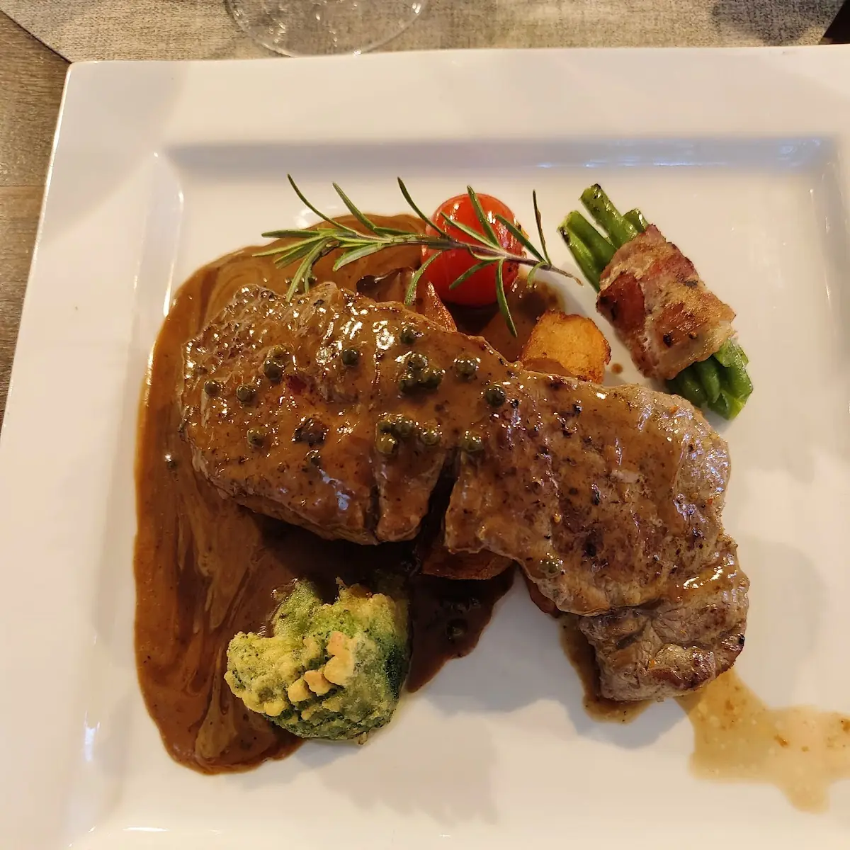 Essen und Trinken photo 2