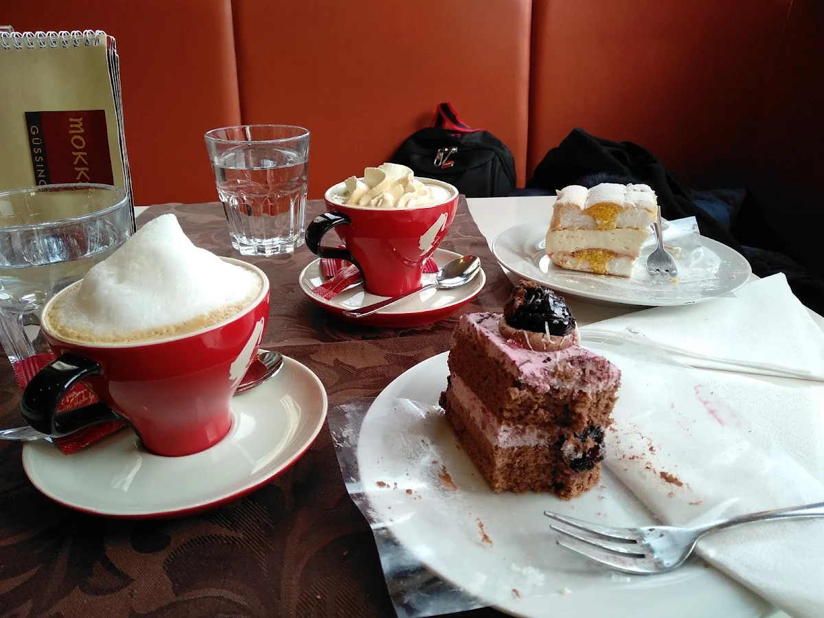 Essen und Trinken photo 2