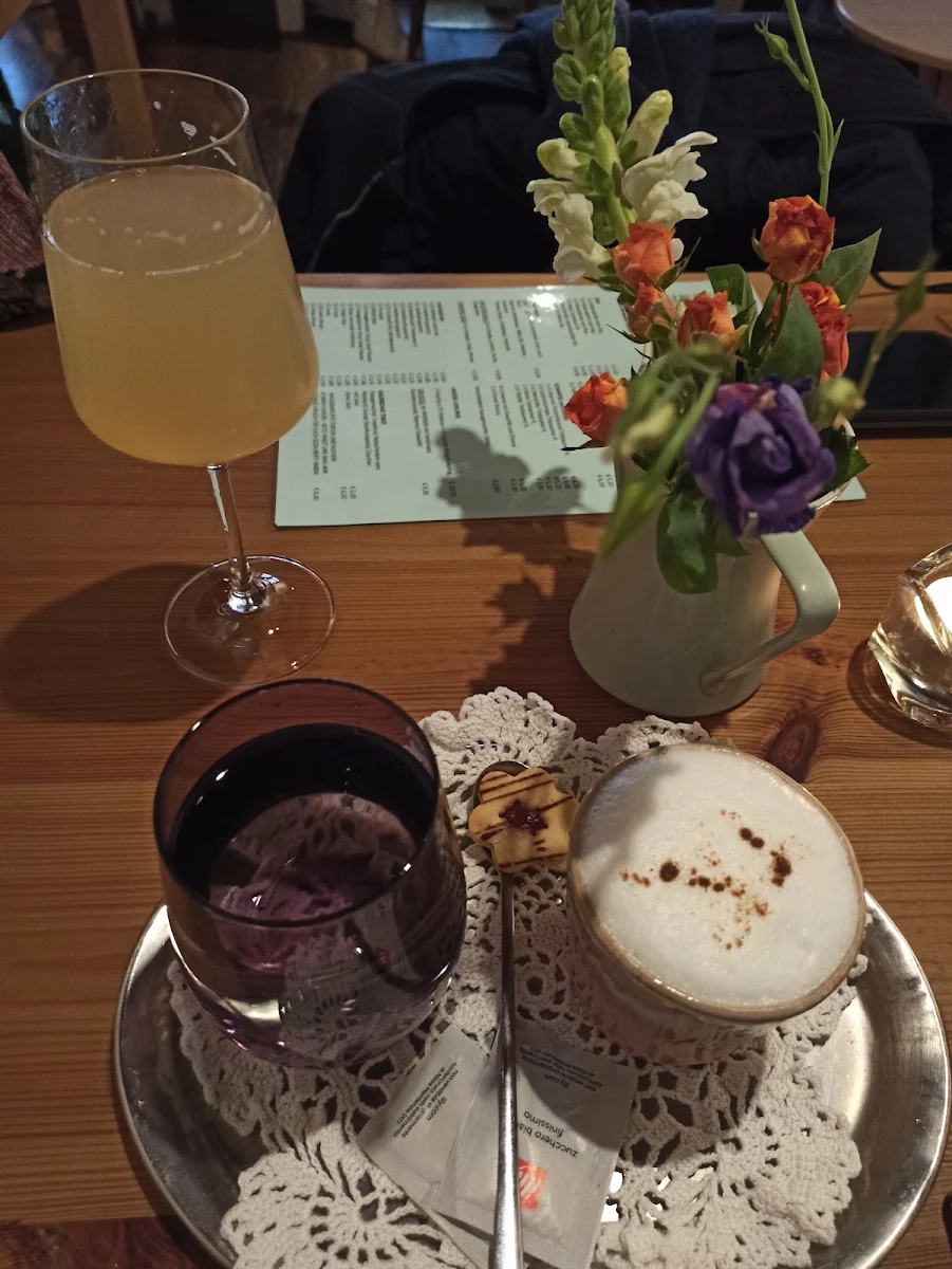 Essen und Trinken photo 3