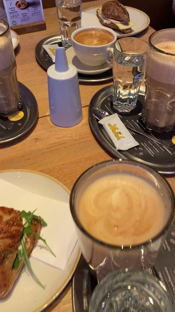 Essen und Trinken photo 2