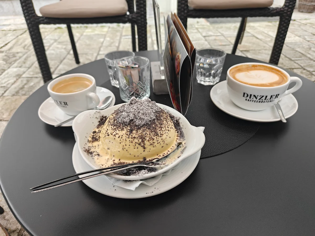 Essen und Trinken photo 1