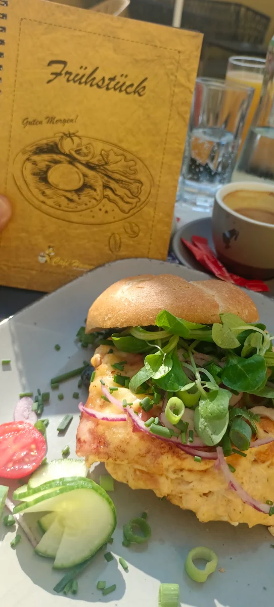 Essen und Trinken photo 3