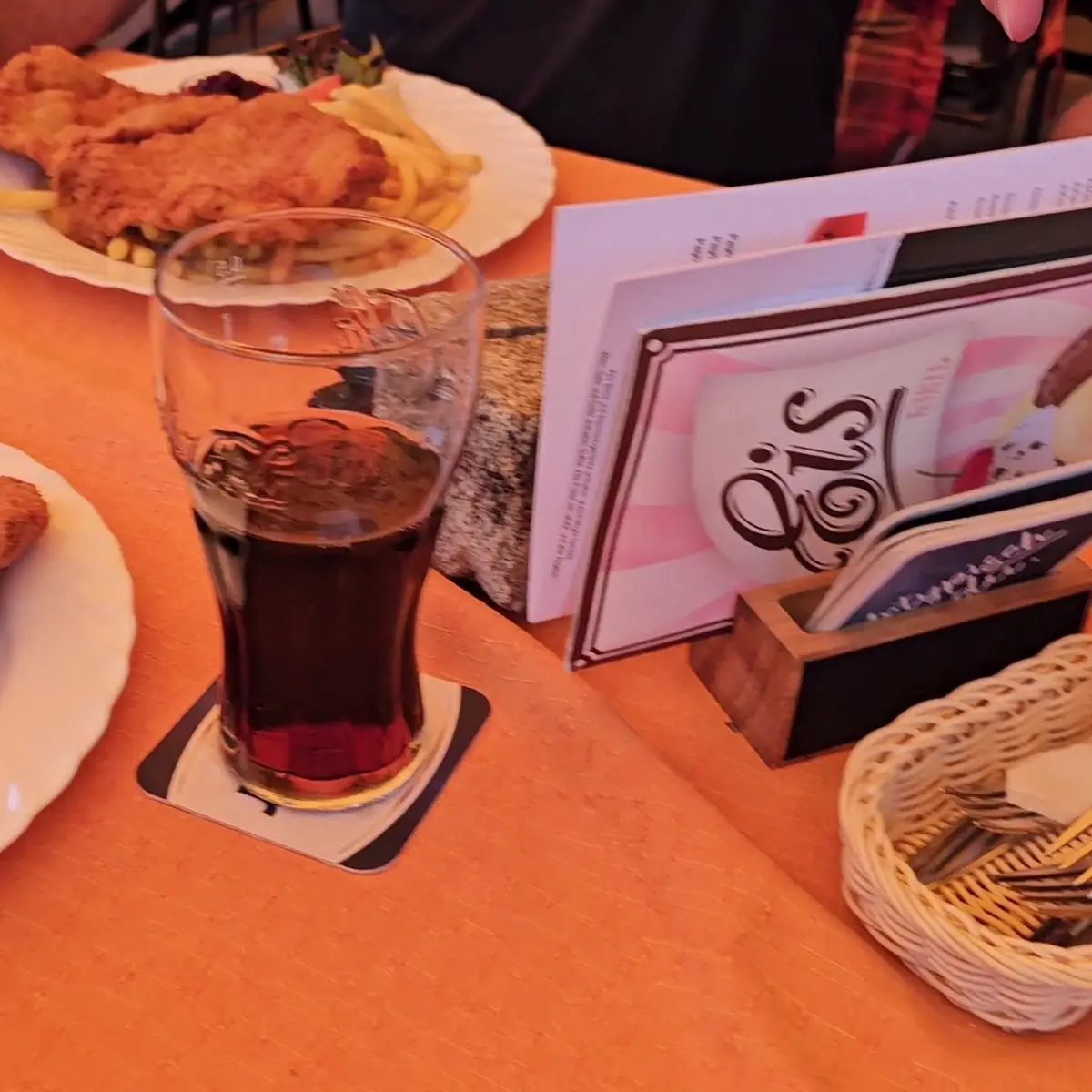 Essen und Trinken photo 2