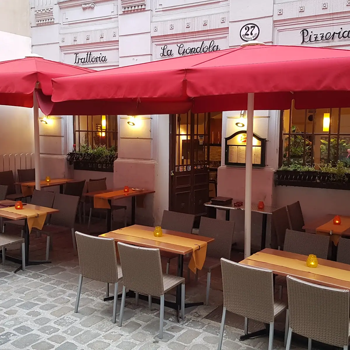 Atmosphäre, Pizzeria La Gondola