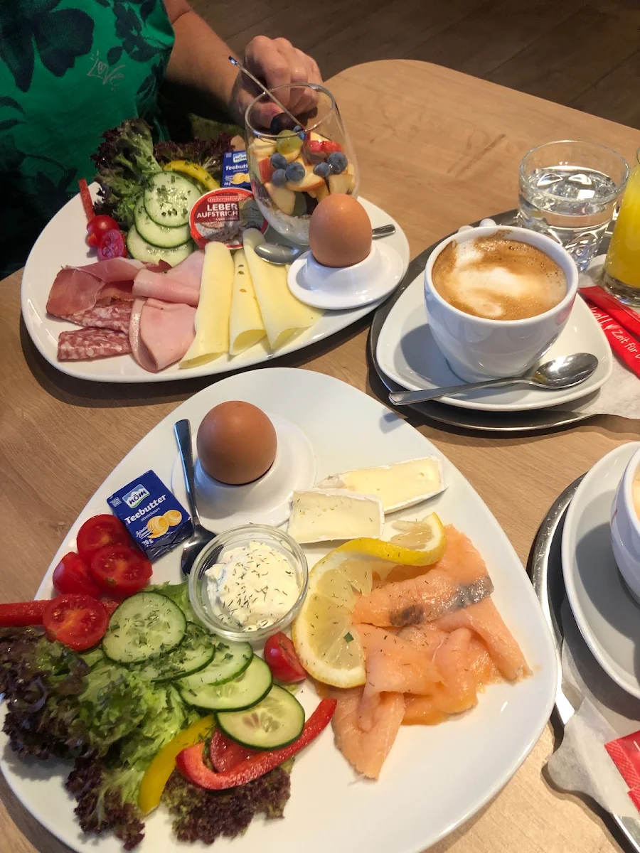 Essen und Trinken photo 2
