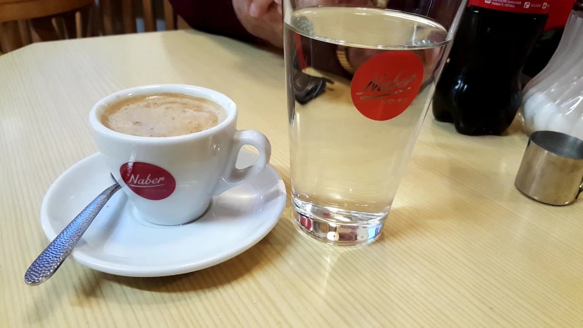 Essen und Trinken photo 2