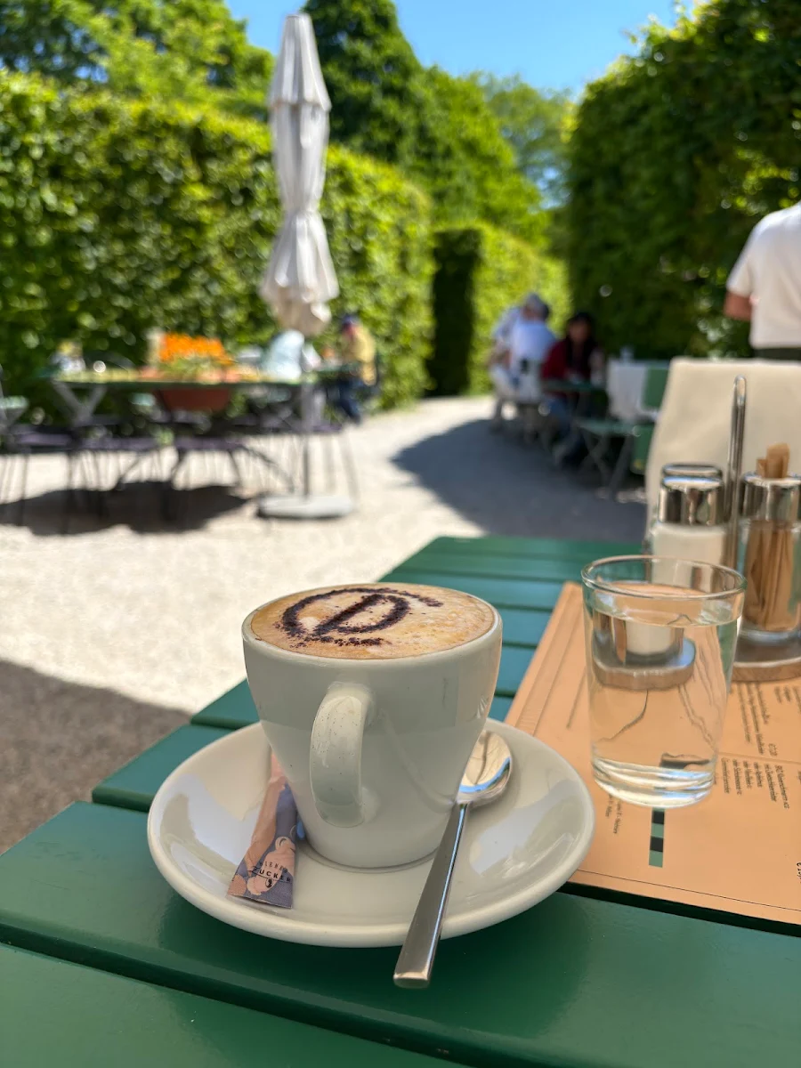 Essen und Trinken photo 1