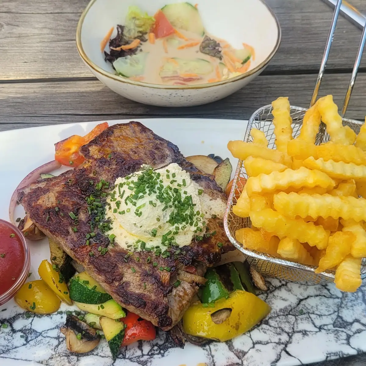 Essen und Trinken photo 2
