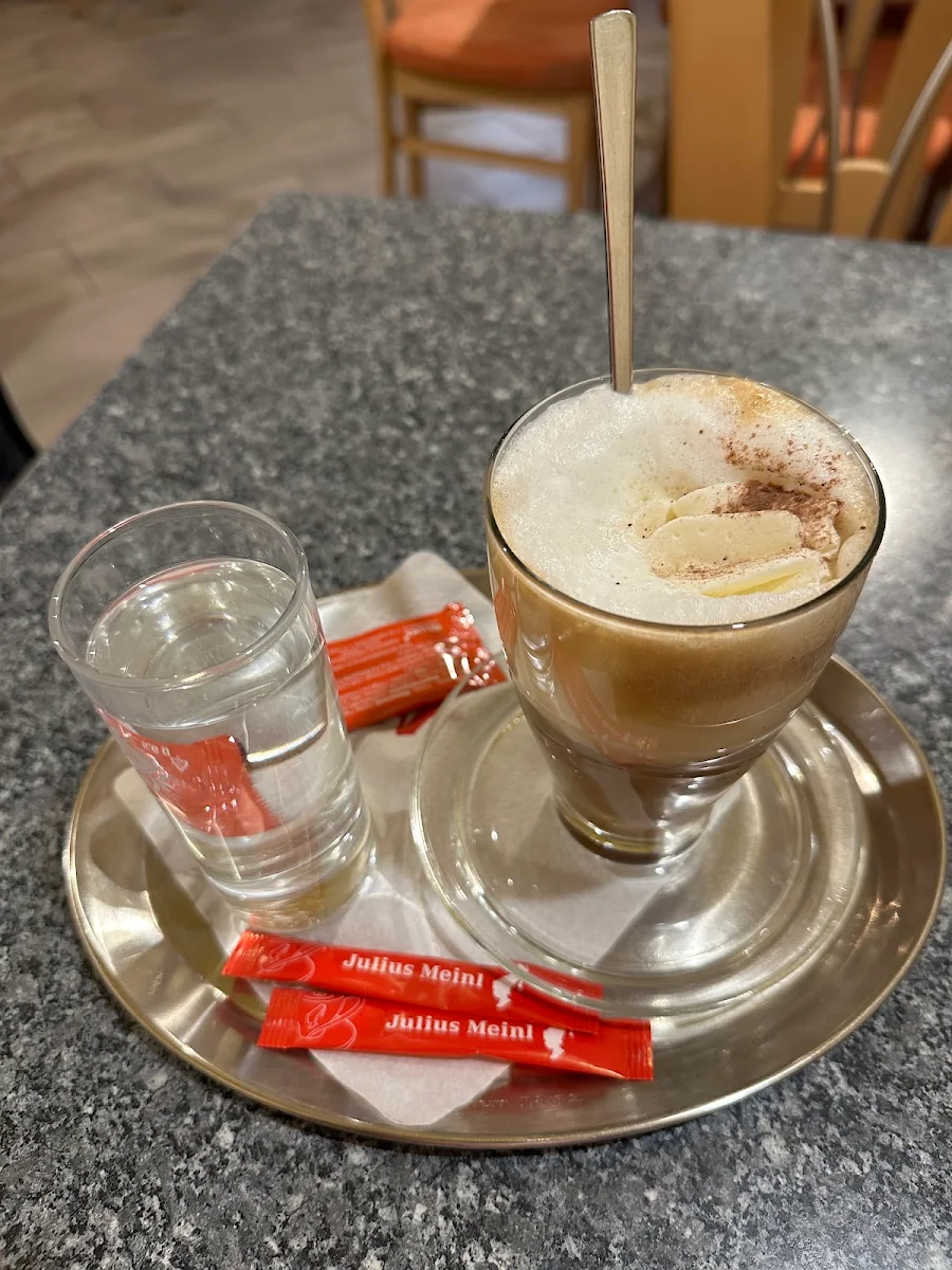 Essen und Trinken photo 2