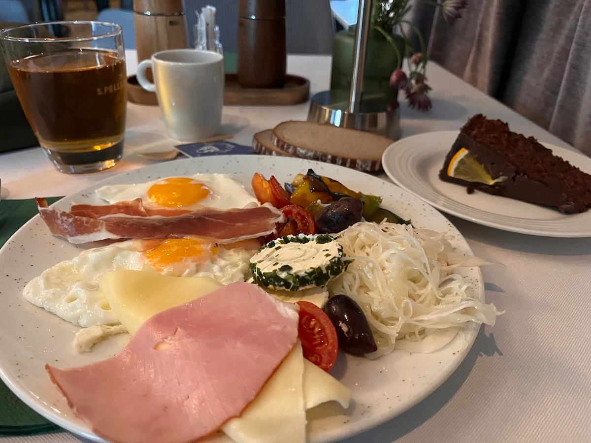 Essen und Trinken photo 3