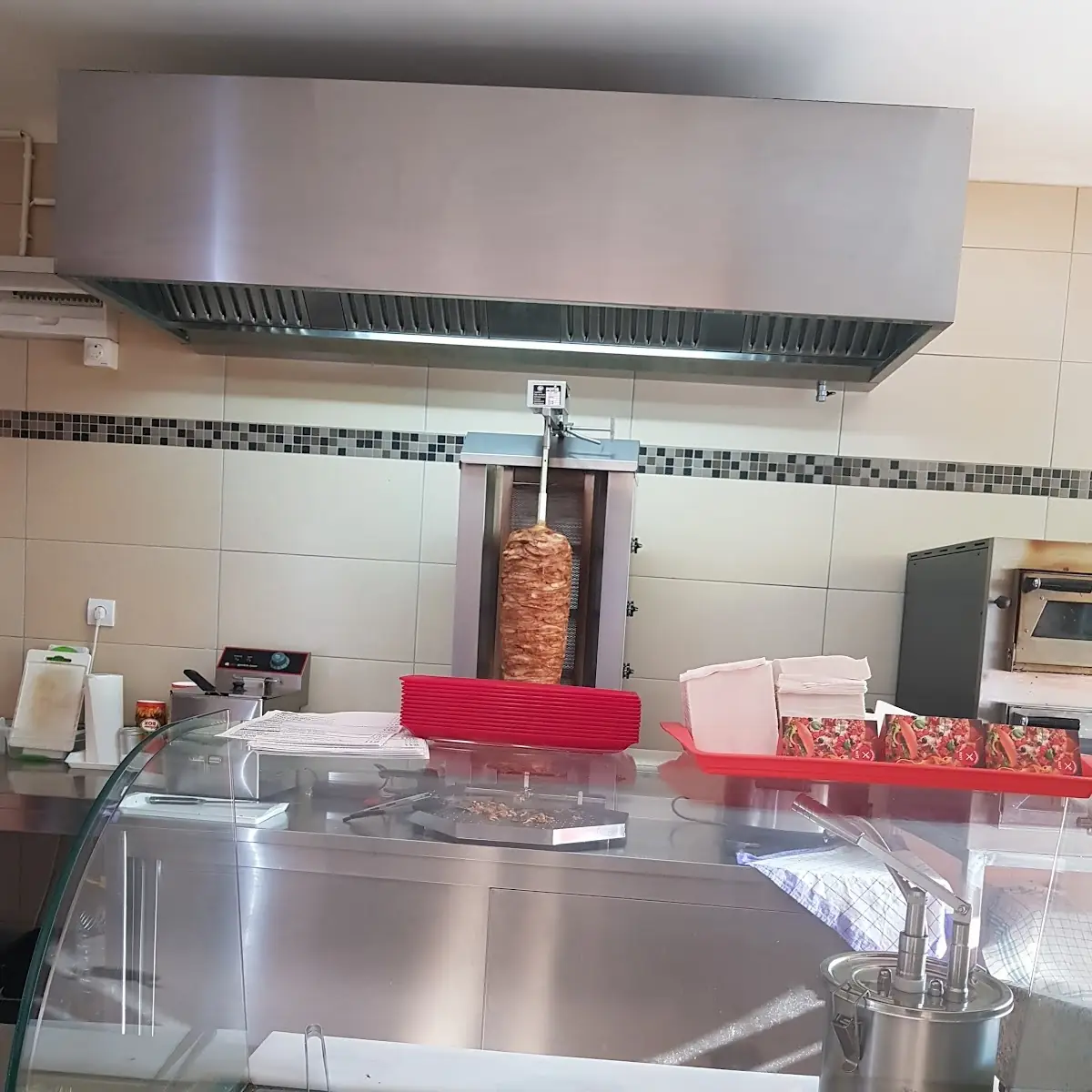 Atmosphäre, BADEM Pizza & Kebaphaus