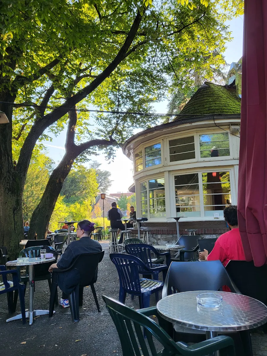 Cafe Parkhouse Titelbild
