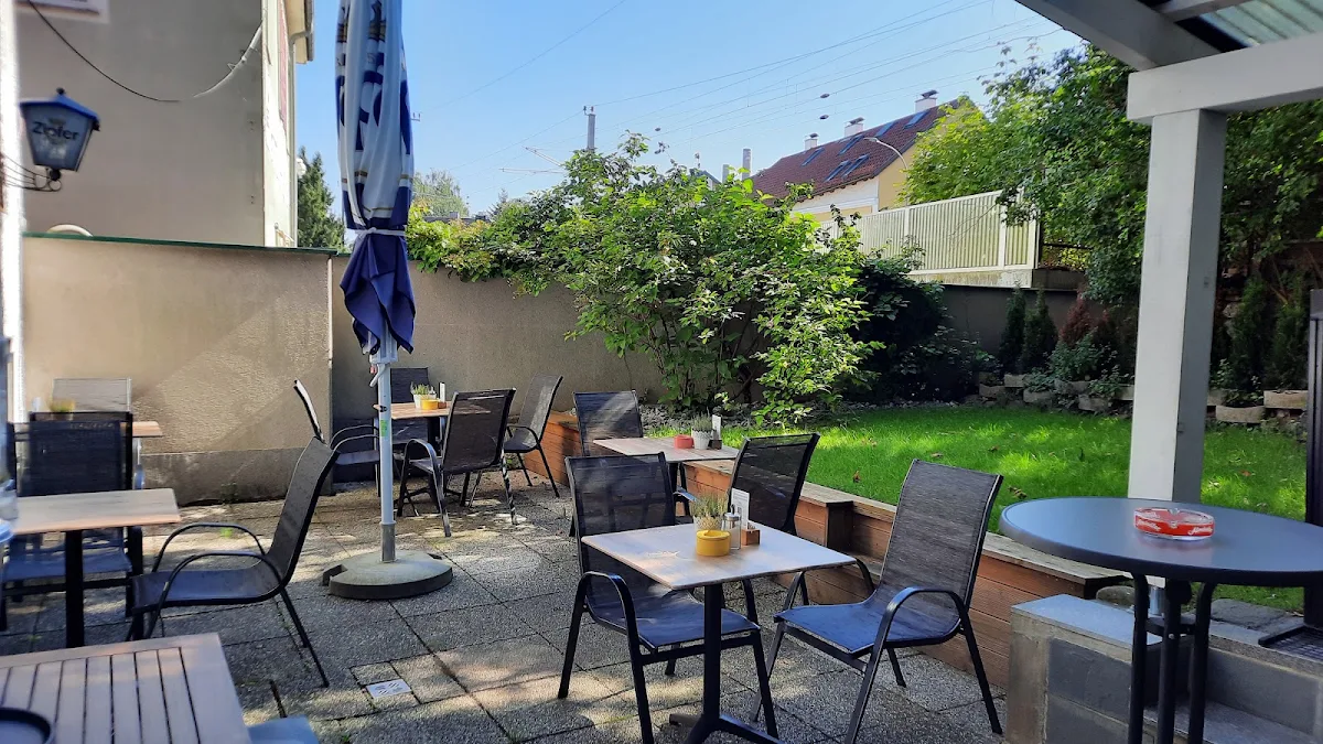 Cafe Cardinal Titelbild