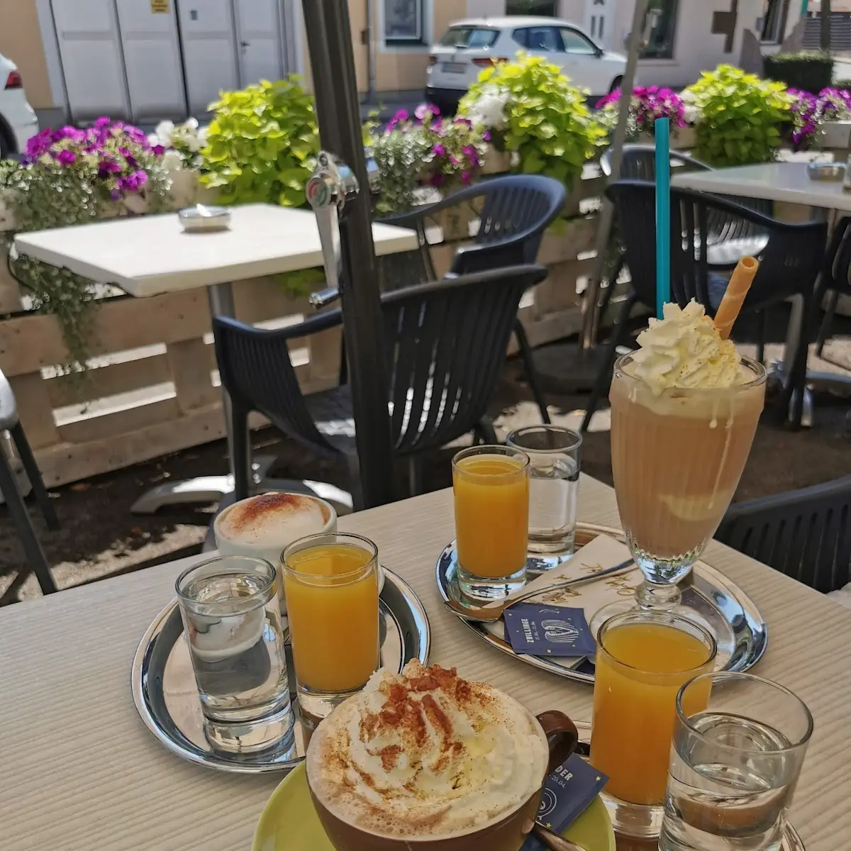 Essen und Trinken photo 2