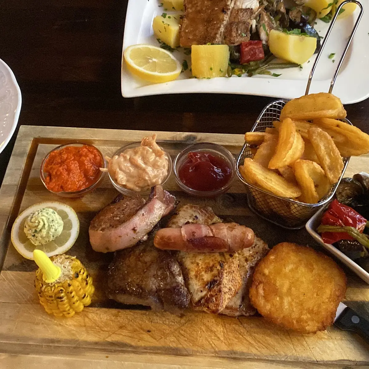 Essen und Trinken, Trend „Lokal-Rooms-Bar“