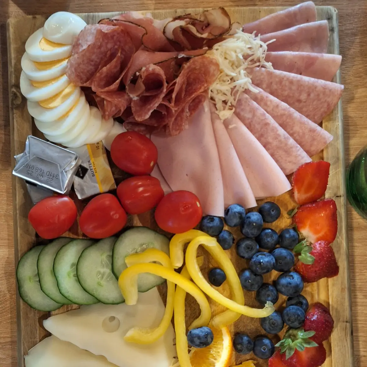 Essen und Trinken, Trend „Lokal-Rooms-Bar“
