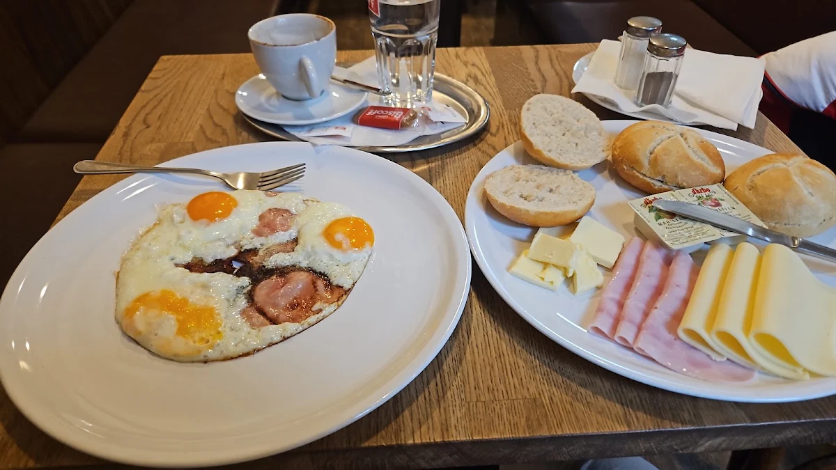 Essen und Trinken photo 1