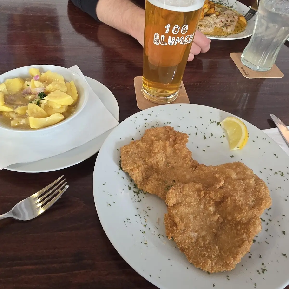 Essen und Trinken photo 2