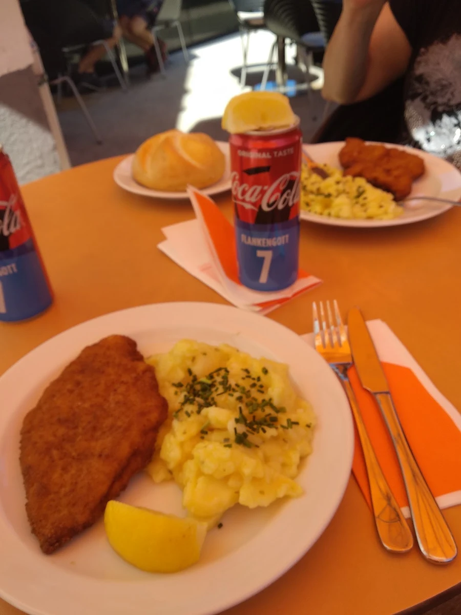 Essen und Trinken photo 1